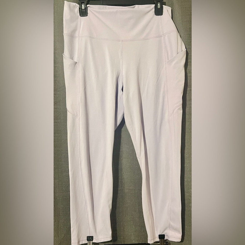 Fabletics leggings pureluxe made by Fabletics